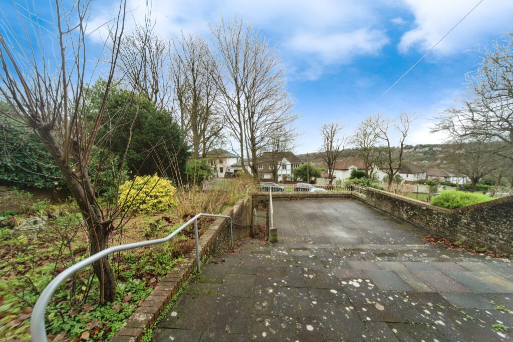 Additional property image - Surrenden Crescent, Brighton, East Sussex, BN1