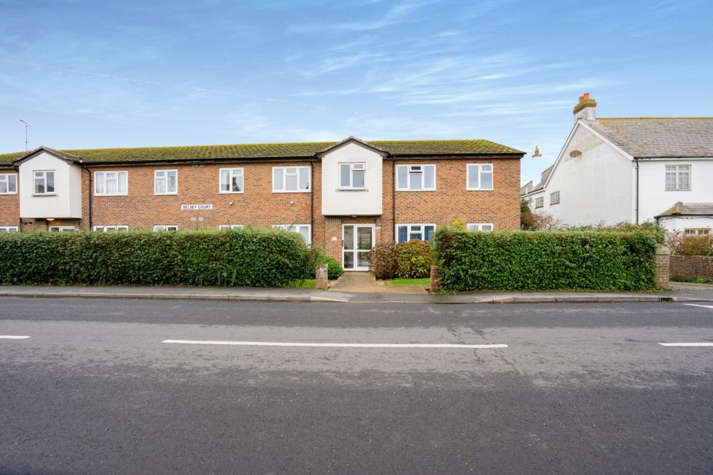 2 bedroom flat for sale in Hillfield Road, Selsey, Chichester, PO20