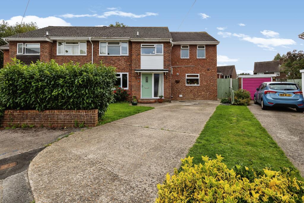 4 bedroom semidetached house for sale in Willow Gardens, Emsworth