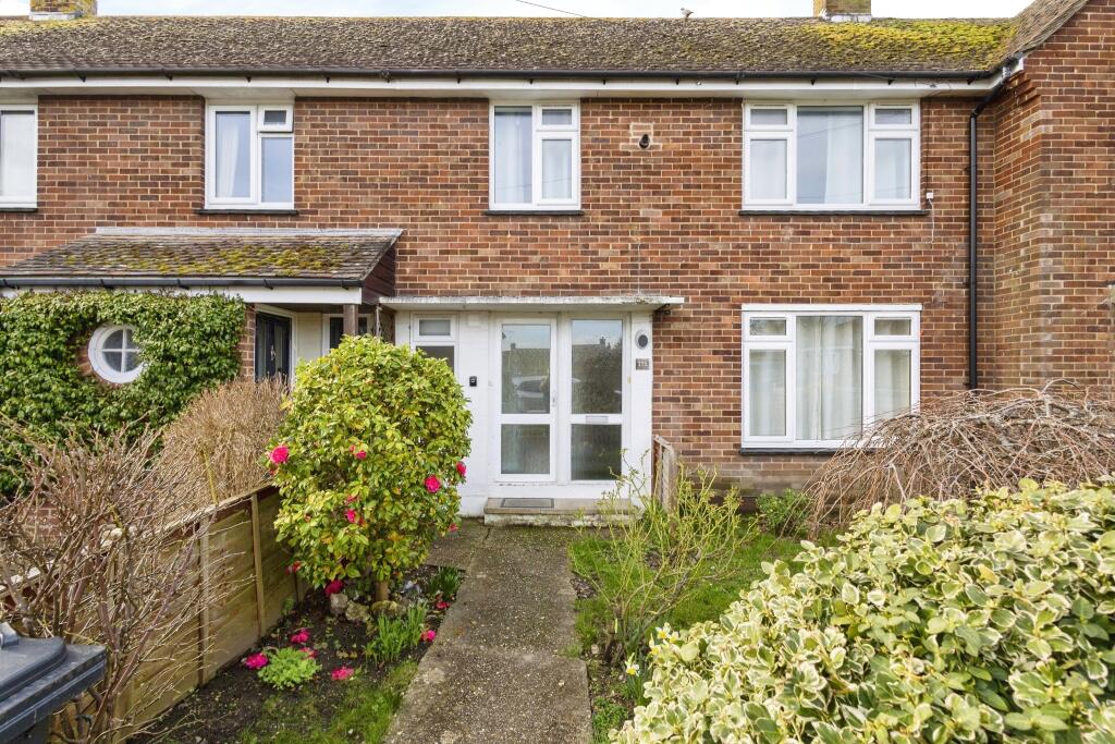 3 bedroom terraced house for sale in Sherborne Road, Chichester, West