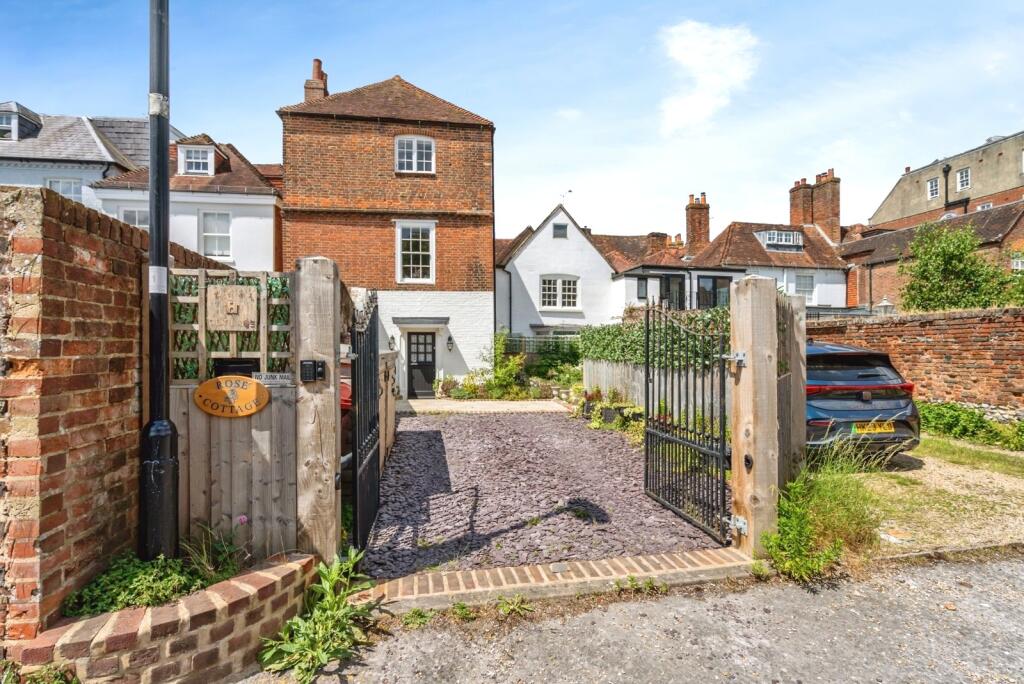 Main image of property: North Street, Chichester, West Sussex, PO19