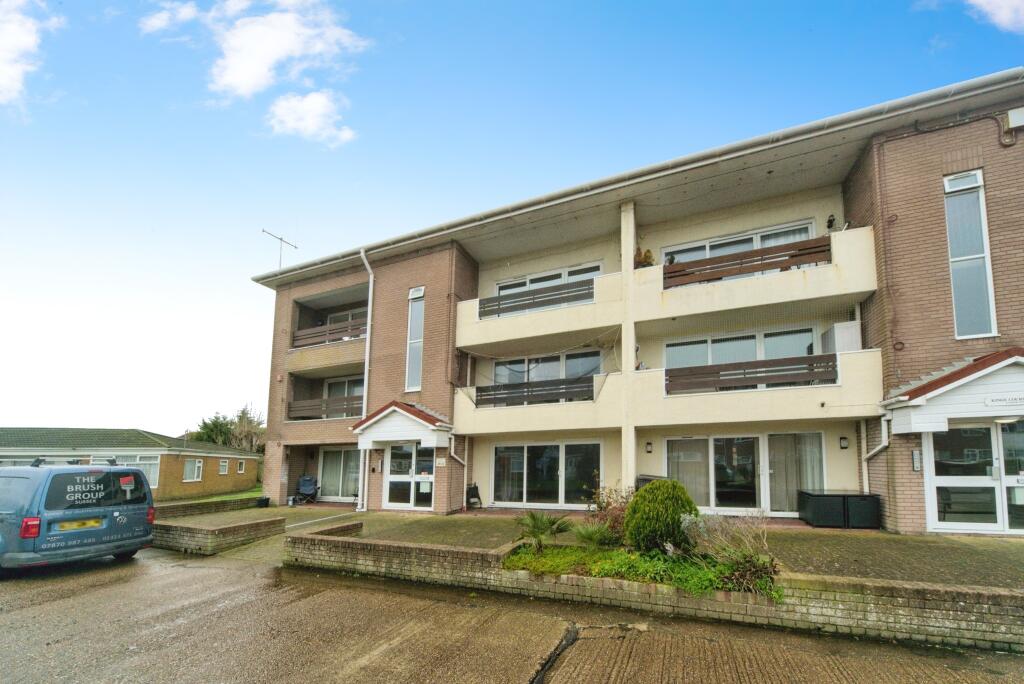 2 bedroom flat for sale in Viking Way, Eastbourne, East Sussex, BN23