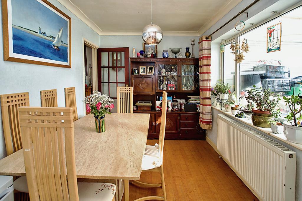 3 bedroom semidetached house for sale in Mayfield Road, Gosport