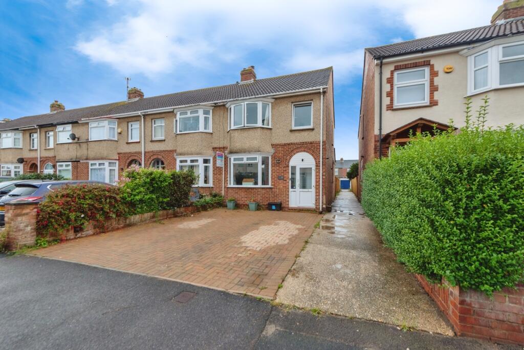 Main image of property: Worthing Avenue, Gosport, Hampshire, PO12