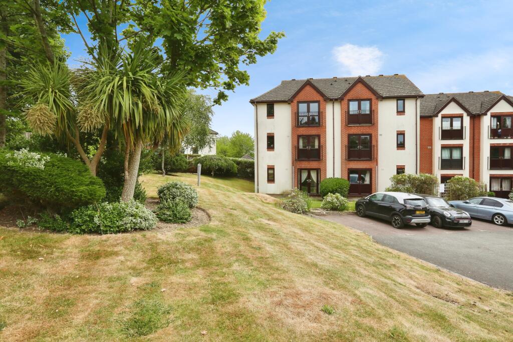 1 bedroom flat for sale in Compass Point, Fareham, Hampshire, PO16