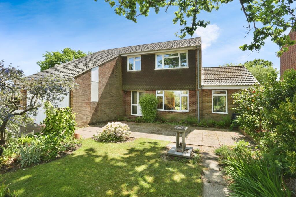 Main image of property: Blackbrook Park Avenue, Fareham, Hampshire, PO15