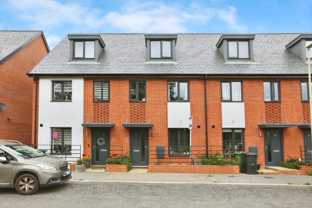 Main image of property: Glassfield Road, Whiteley, PO15