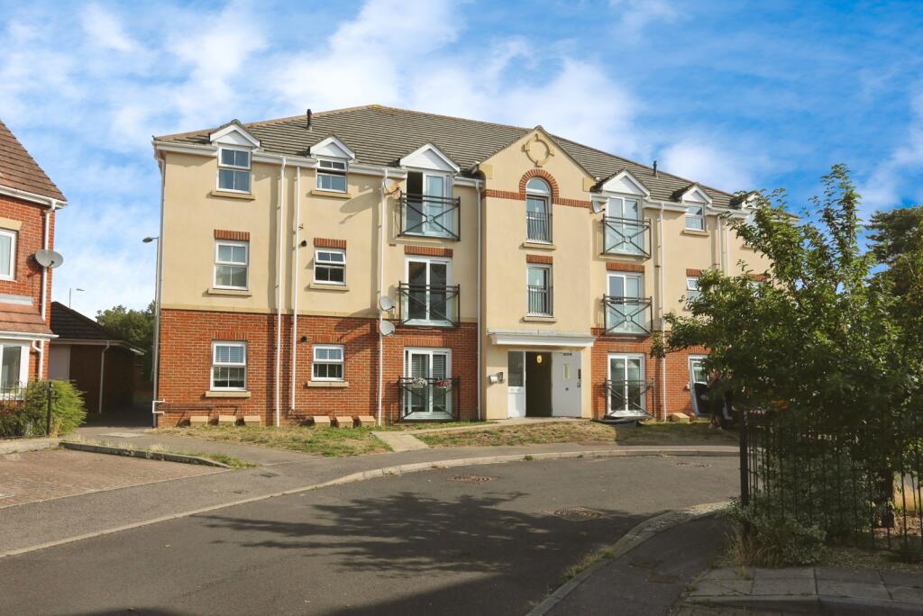Main image of property: Chadwick Way, Hamble, Southampton, Hampshire, SO31