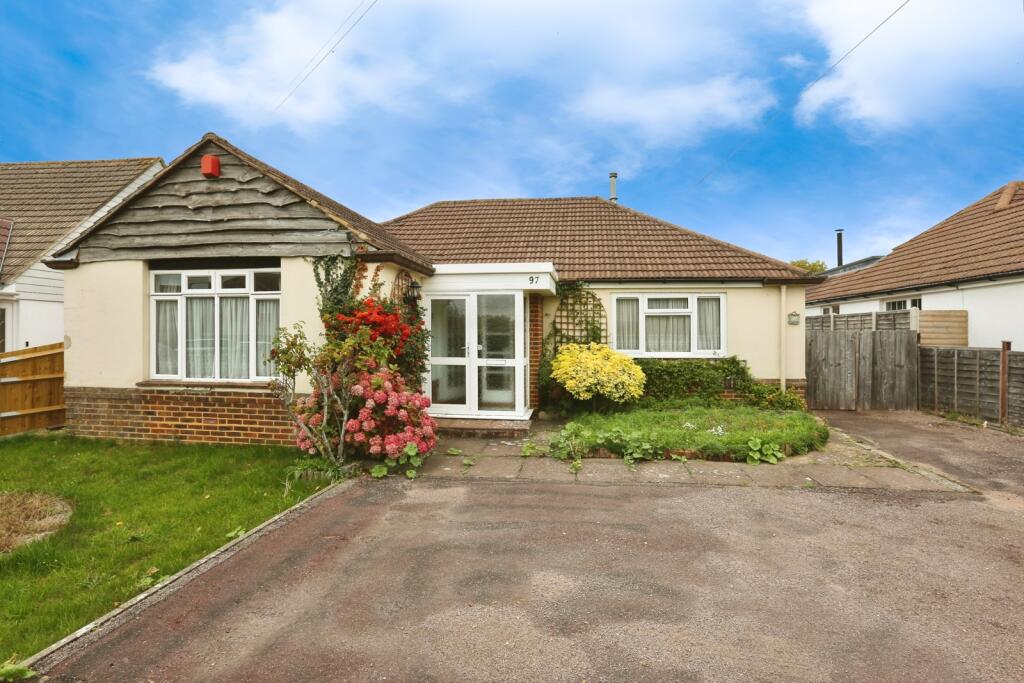 Main image of property: Locks Heath Park Road, Locks Heath, Southampton, Hampshire, SO31