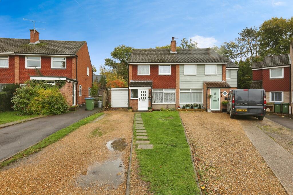 Main image of property: Woodthorpe Gardens, Sarisbury Green, Southampton, Hampshire, SO31