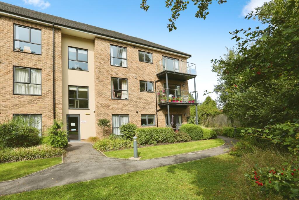 Main image of property: Hamilton Road, Sarisbury Green, Southampton, Hampshire, SO31