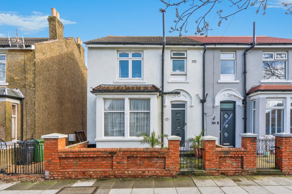 3 bedroom semi-detached house for sale in Copnor Road, Portsmouth, Hampshire, PO3