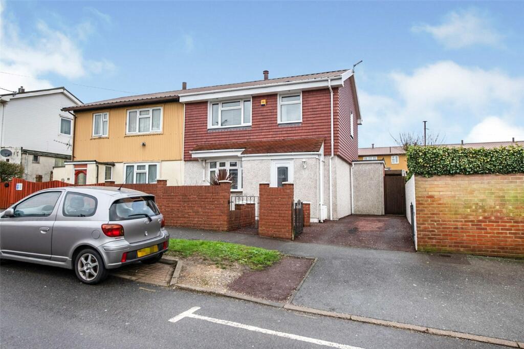 3 bedroom semidetached house for sale in Deerhurst Crescent, Portsmouth, Hampshire, PO6
