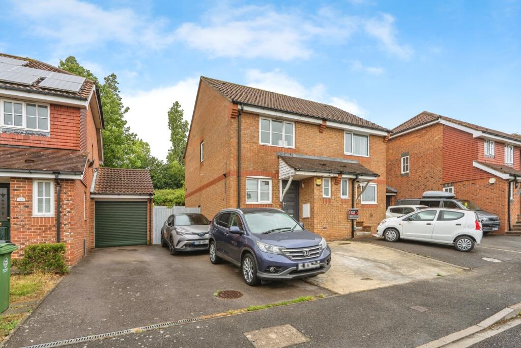 Main image of property: Parry Close, Portsmouth, Hampshire, PO6