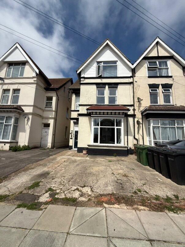 Main image of property: Stubbington Avenue, PORTSMOUTH, Hampshire, PO2