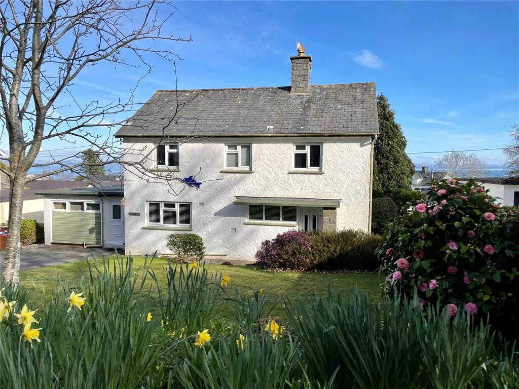 3 bedroom detached house for sale in Beach Road, Llanbedrog, Gwynedd, LL53