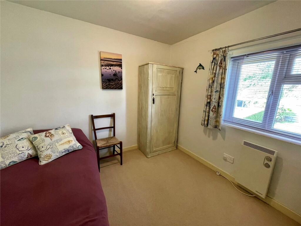 3 bedroom detached house for sale in Beach Road, Llanbedrog, Gwynedd, LL53