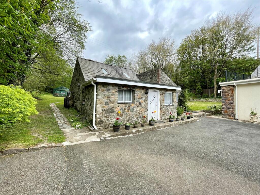 4 bedroom detached house for sale in Llanbedrog, Nr. Abersoch, Gwynedd, LL53
