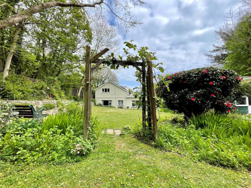 4 bedroom detached house for sale in Llanbedrog, Nr. Abersoch, Gwynedd