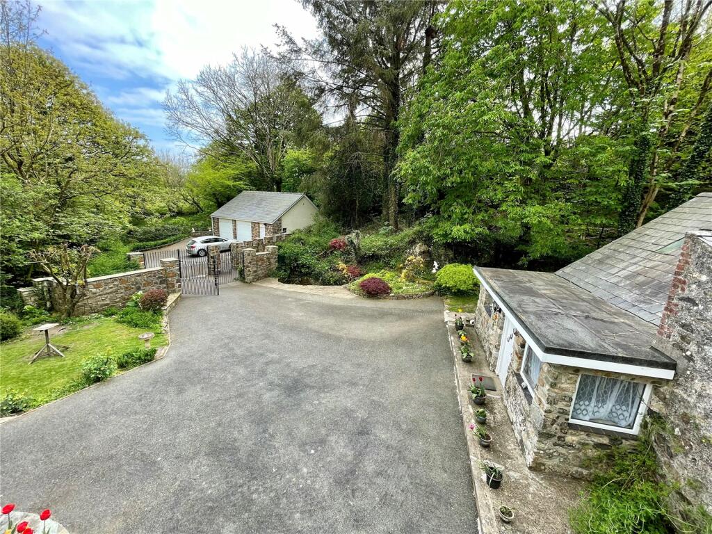 4 bedroom detached house for sale in Llanbedrog, Nr. Abersoch, Gwynedd, LL53