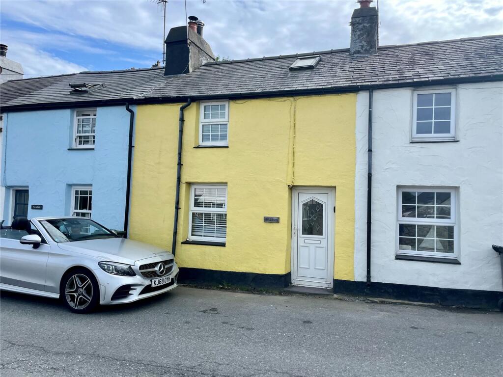 Main image of property: Llanbedrog, Gwynedd, LL53