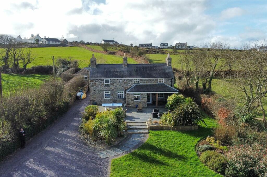 Main image of property: Bwlchtocyn, Nr. Abersoch, Gwynedd, LL53