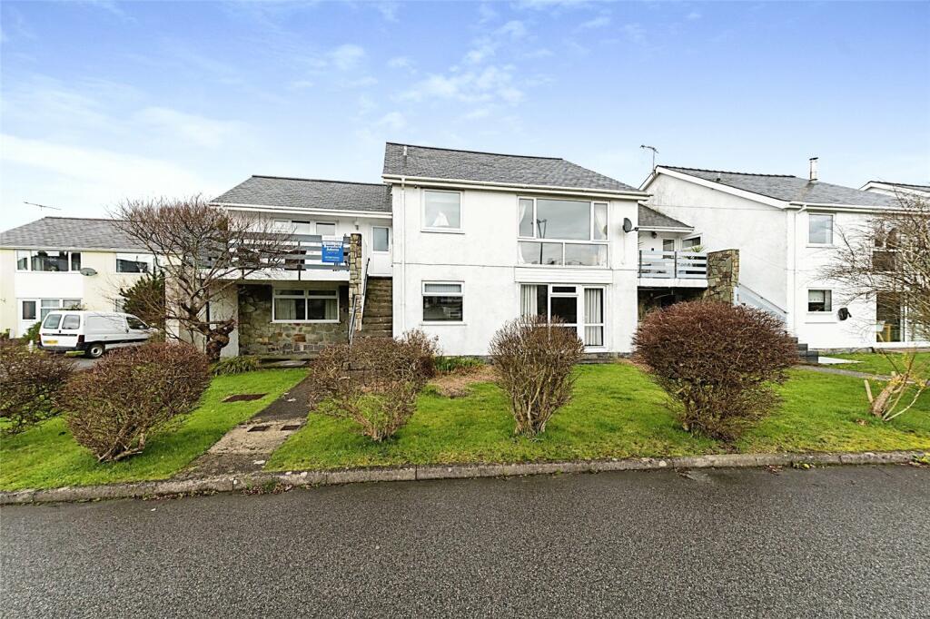 Main image of property: Ger Y Nant, Llanbedrog, Gwynedd, LL53