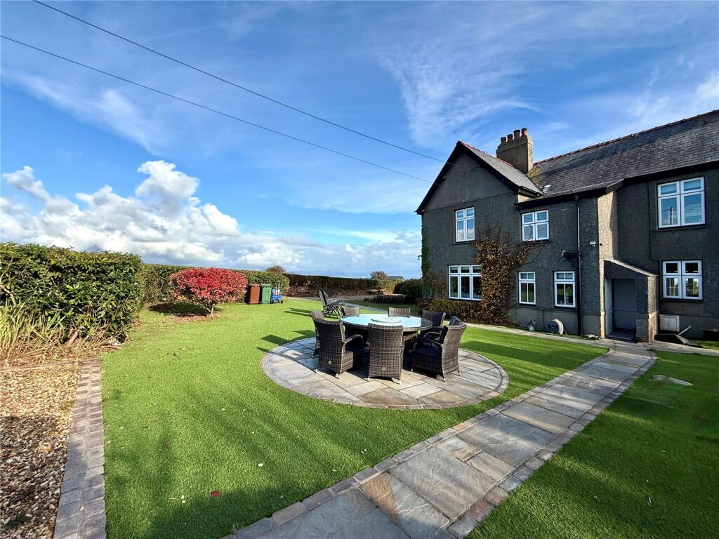Main image of property: Mynytho, Gwynedd, LL53