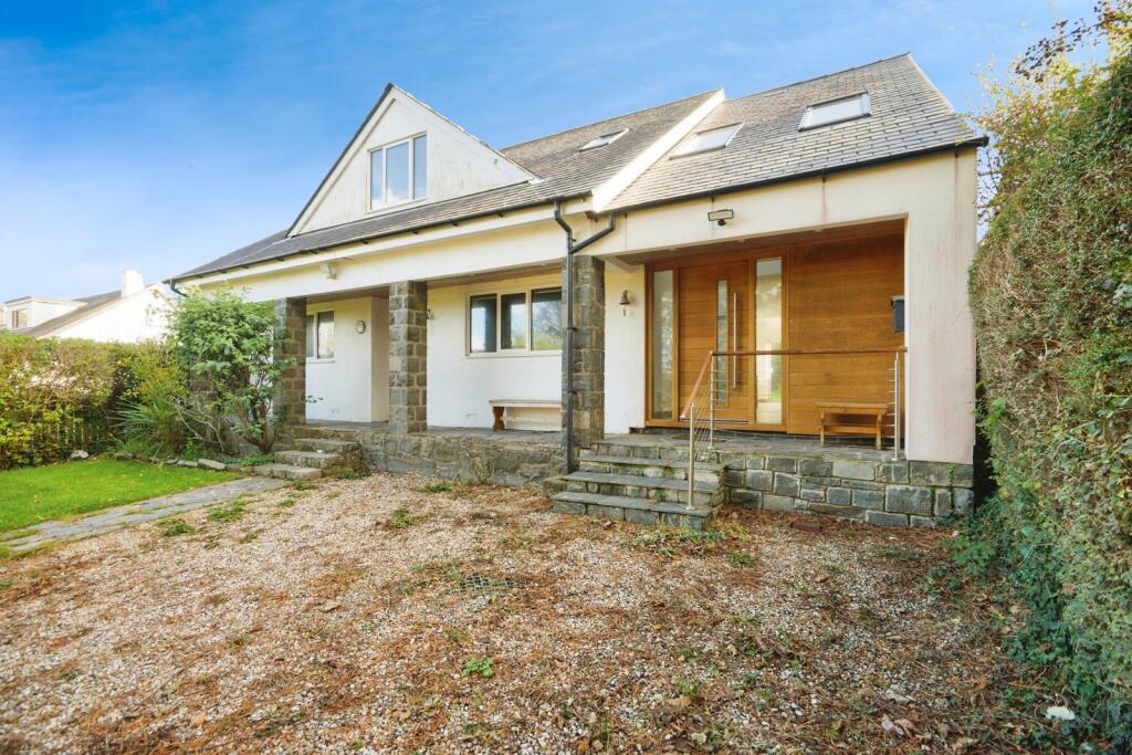 Main image of property: Abersoch, Gwynedd, LL53