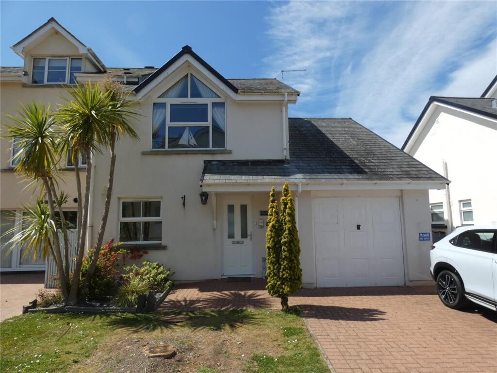 Main image of property: Ffordd Heulyn, Y Felinheli, Gwynedd, LL56