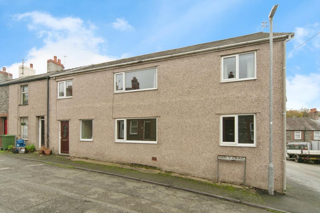 Main image of property: Tan Y Graig, Bangor, Gwynedd, LL57