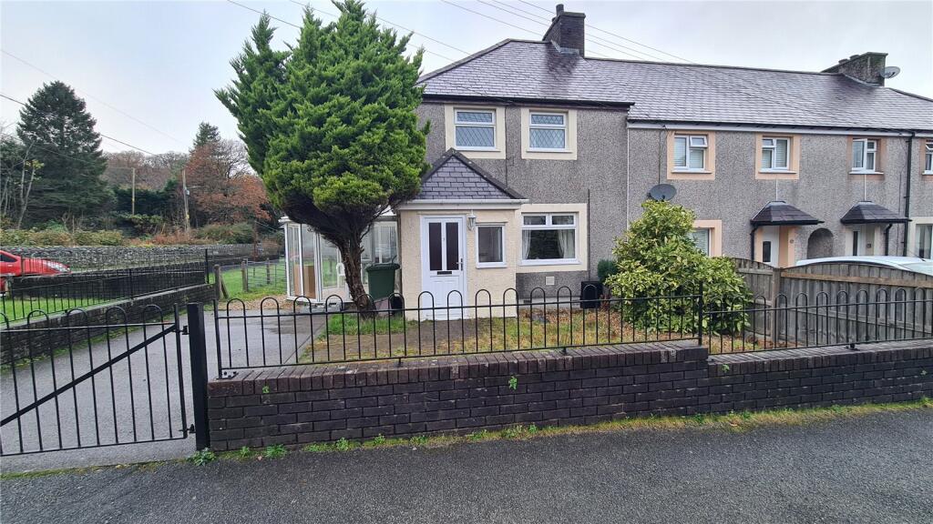 3 bedroom end of terrace house for sale in Dol Elidir, Llanberis