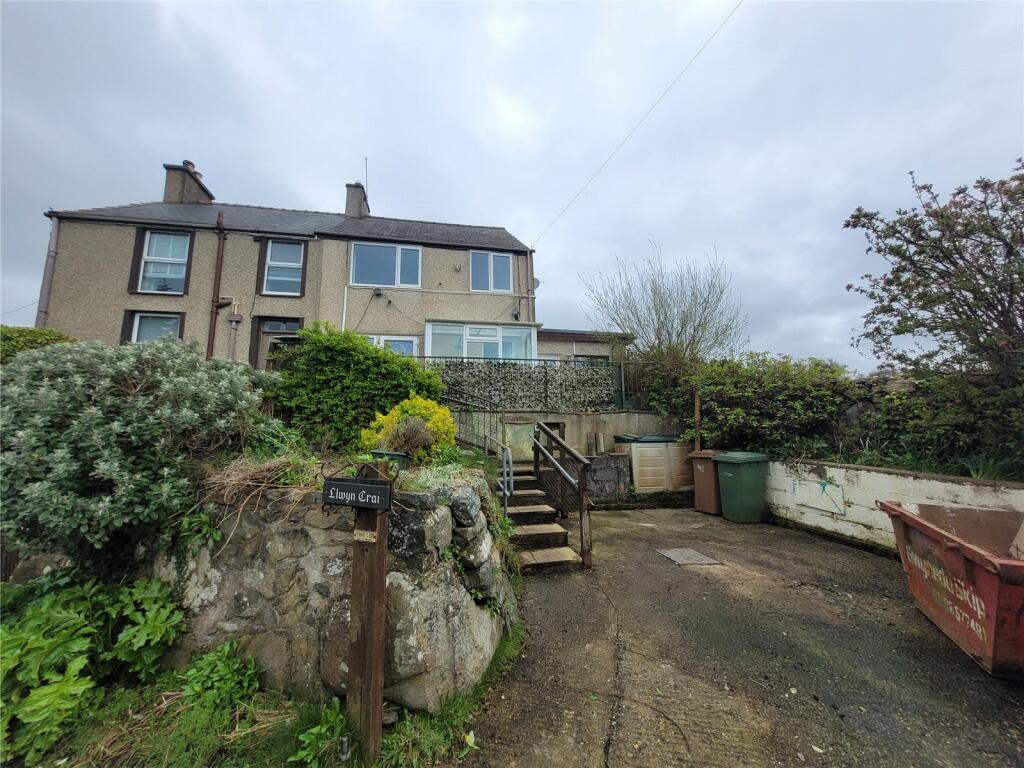 3 bedroom semidetached house for sale in Rhostryfan, Caernarfon
