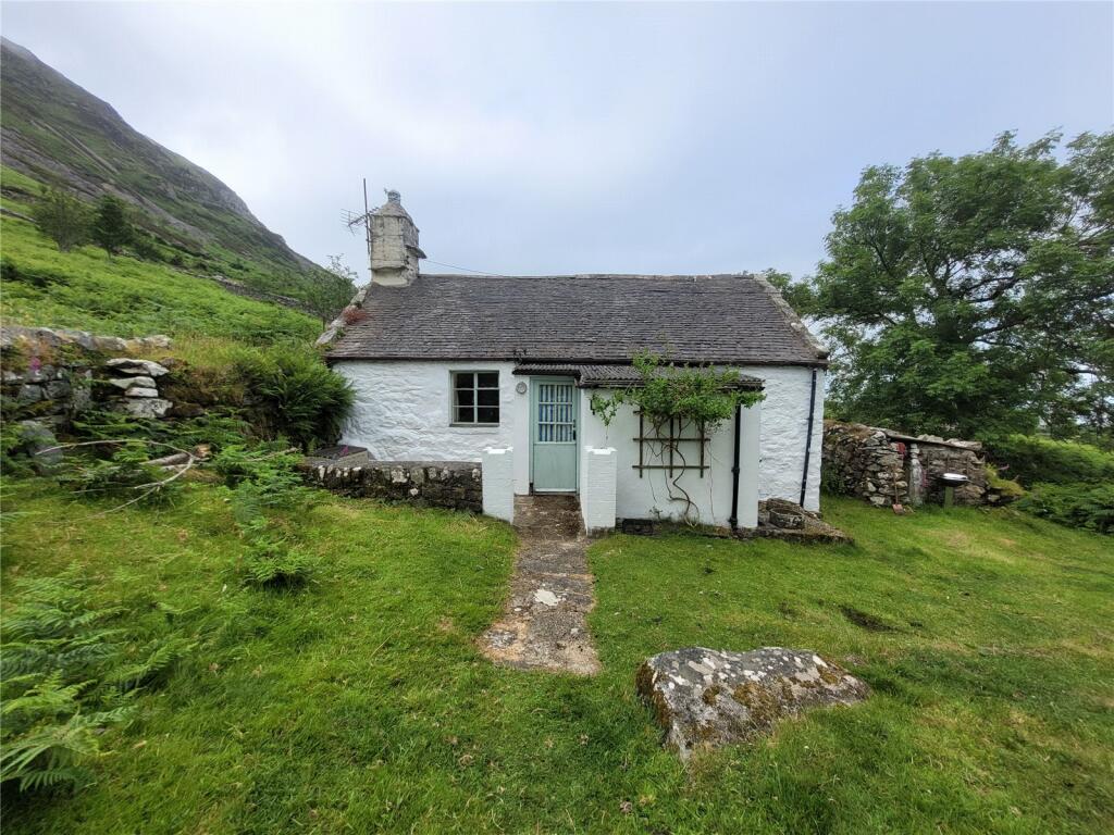 1 bedroom detached house for sale in Clynnogfawr, Caernarfon