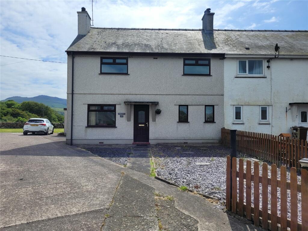 Main image of property: Lleuar Terrace, Pontllyfni, Caernarfon, Gwynedd, LL54