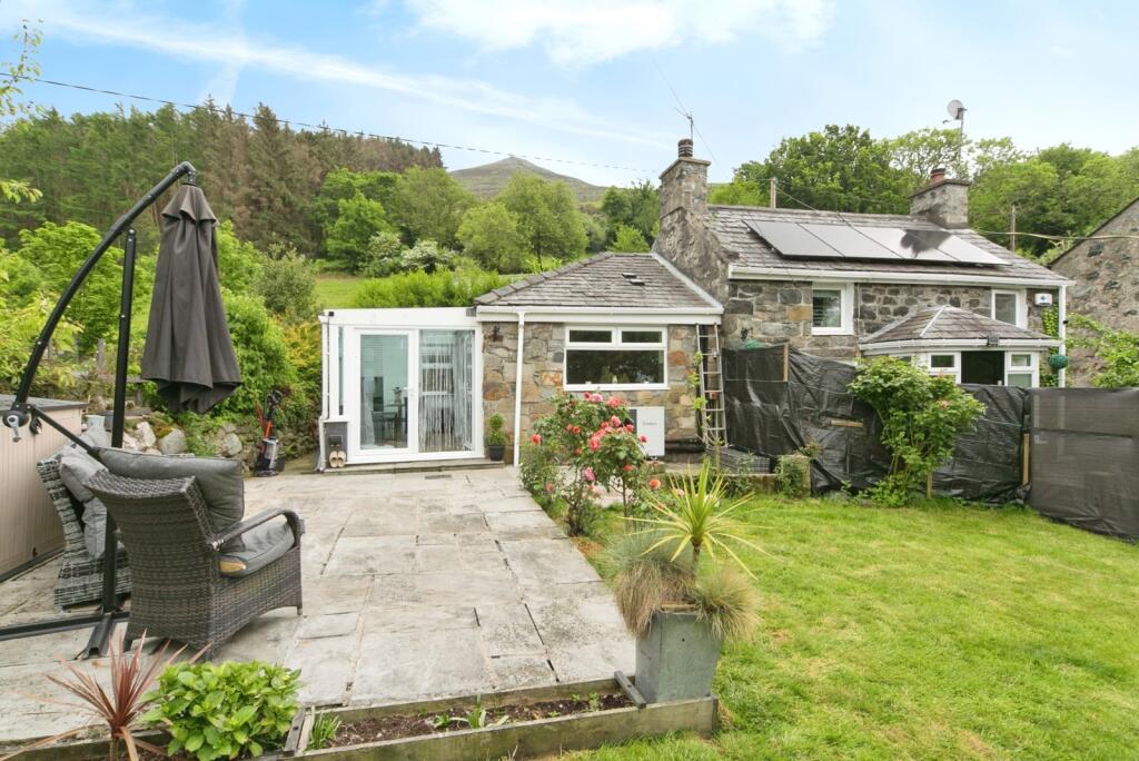 Main image of property: Gyrn Goch, Caernarfon, Gwynedd, LL54