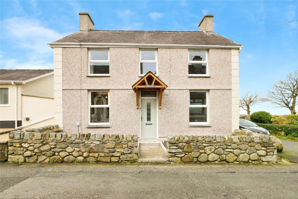 Main image of property: Rhos Isaf, CAERNARFON, Gwynedd, LL54
