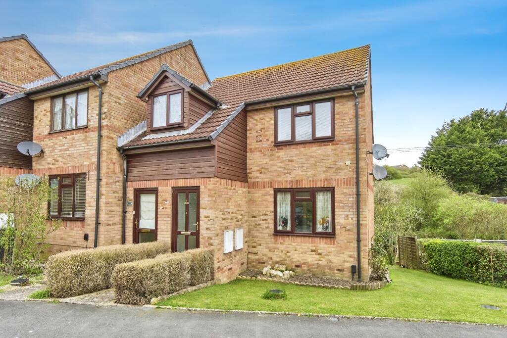 1 bedroom for sale in Sylvan Drive, Newport, Isle of Wight, PO30