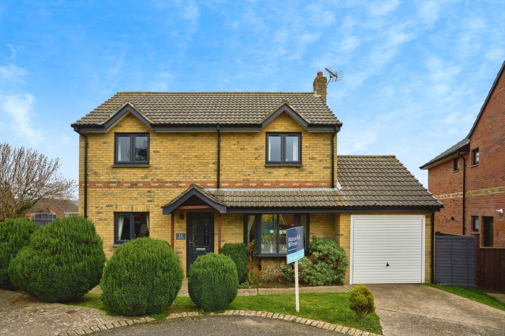 Main image of property: Goldcrest Close, Newport, Isle of Wight, PO30