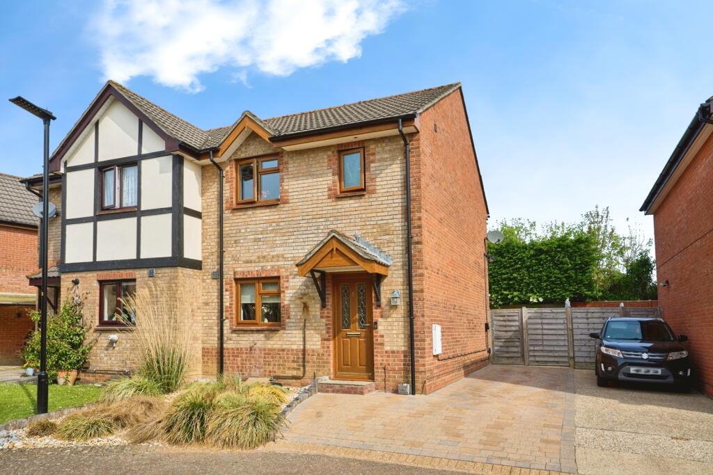 Main image of property: Linnet Close, Newport, Isle of Wight, PO30