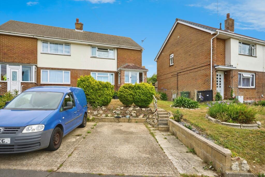 Main image of property: Furrlongs, Newport, Isle of Wight, PO30