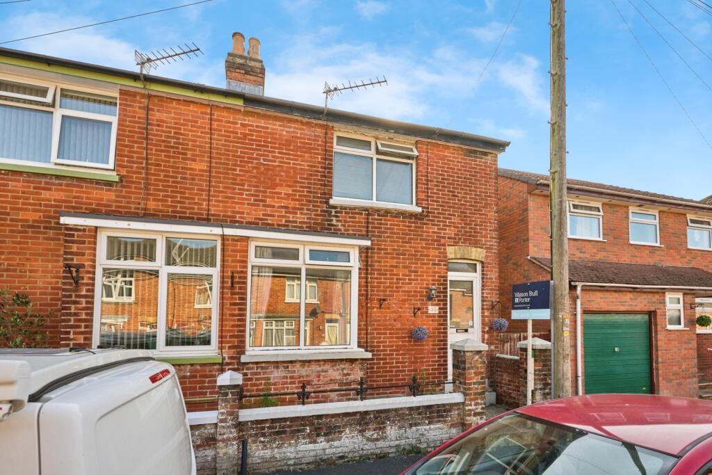 Main image of property: St. Davids Road, East Cowes, Isle of Wight, PO32