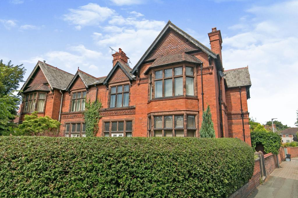 4 bedroom maisonette for sale in Liverpool Road, Chester, Cheshire, CH2