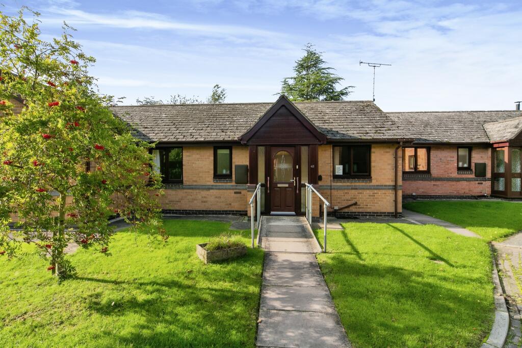 2 bedroom bungalow for sale in Round Hill Meadow, Great Boughton, Chester, Cheshire, CH3