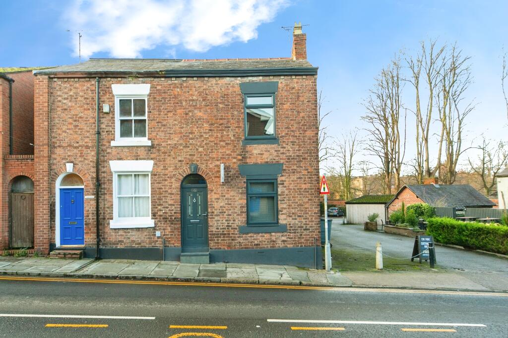 2 bedroom end of terrace house for sale in Handbridge, Chester, Cheshire, CH4