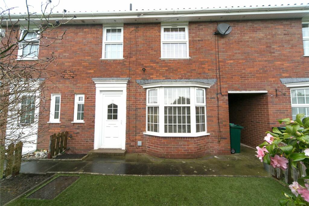 3 bedroom terraced house for sale in The Cobbles, Overleigh Road, Chester, Cheshire, CH4