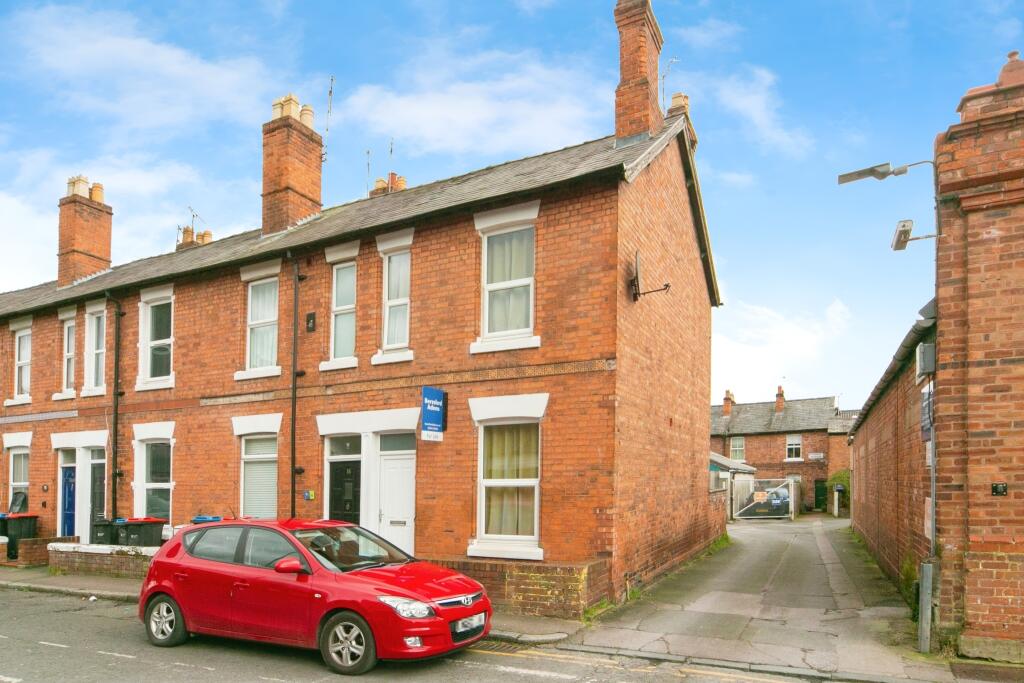 5 bedroom end of terrace house for sale in Queen Street, Chester, Cheshire, CH1