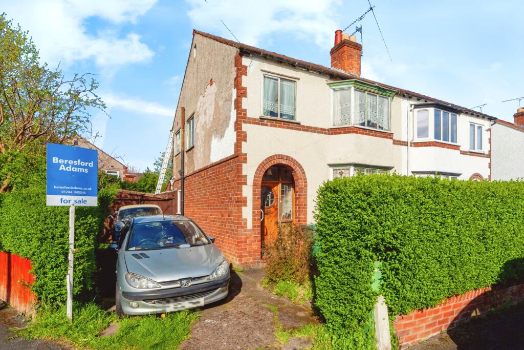3 bedroom semi-detached house for sale in Shaftesbury Avenue, Vicars Cross, Chester, CH3