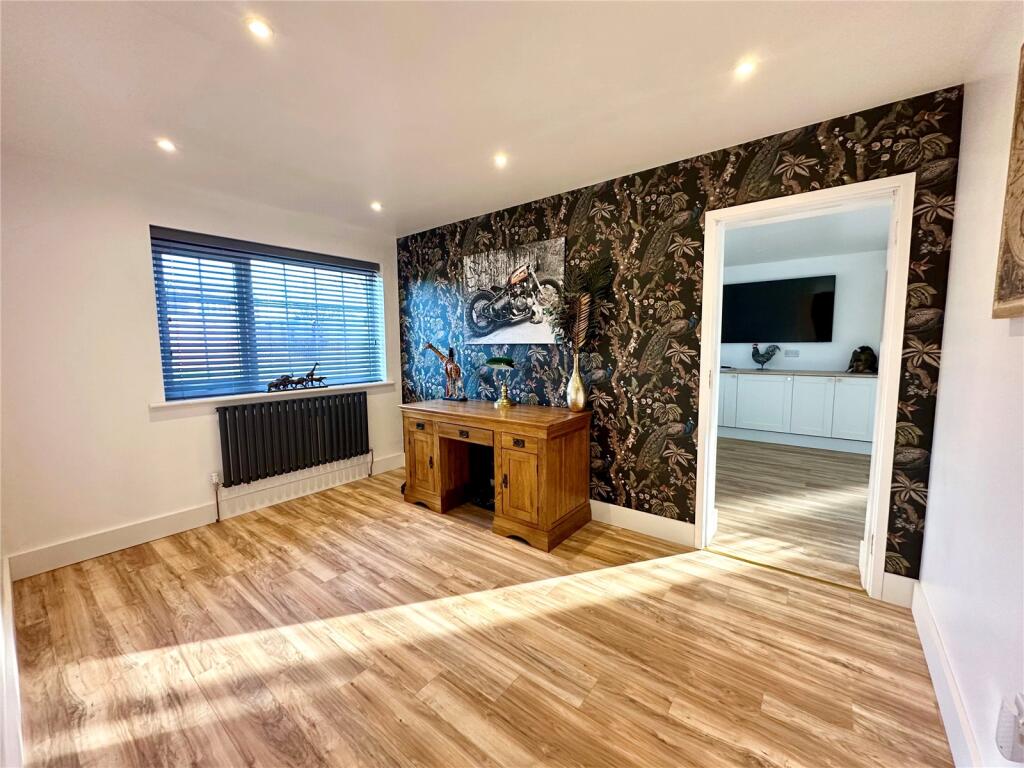 Additional property image - Forge Way, Chester, Cheshire, CH4