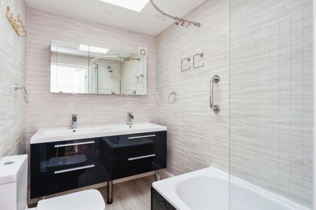 Additional property image - Hoole Road, Chester, Cheshire, CH2
